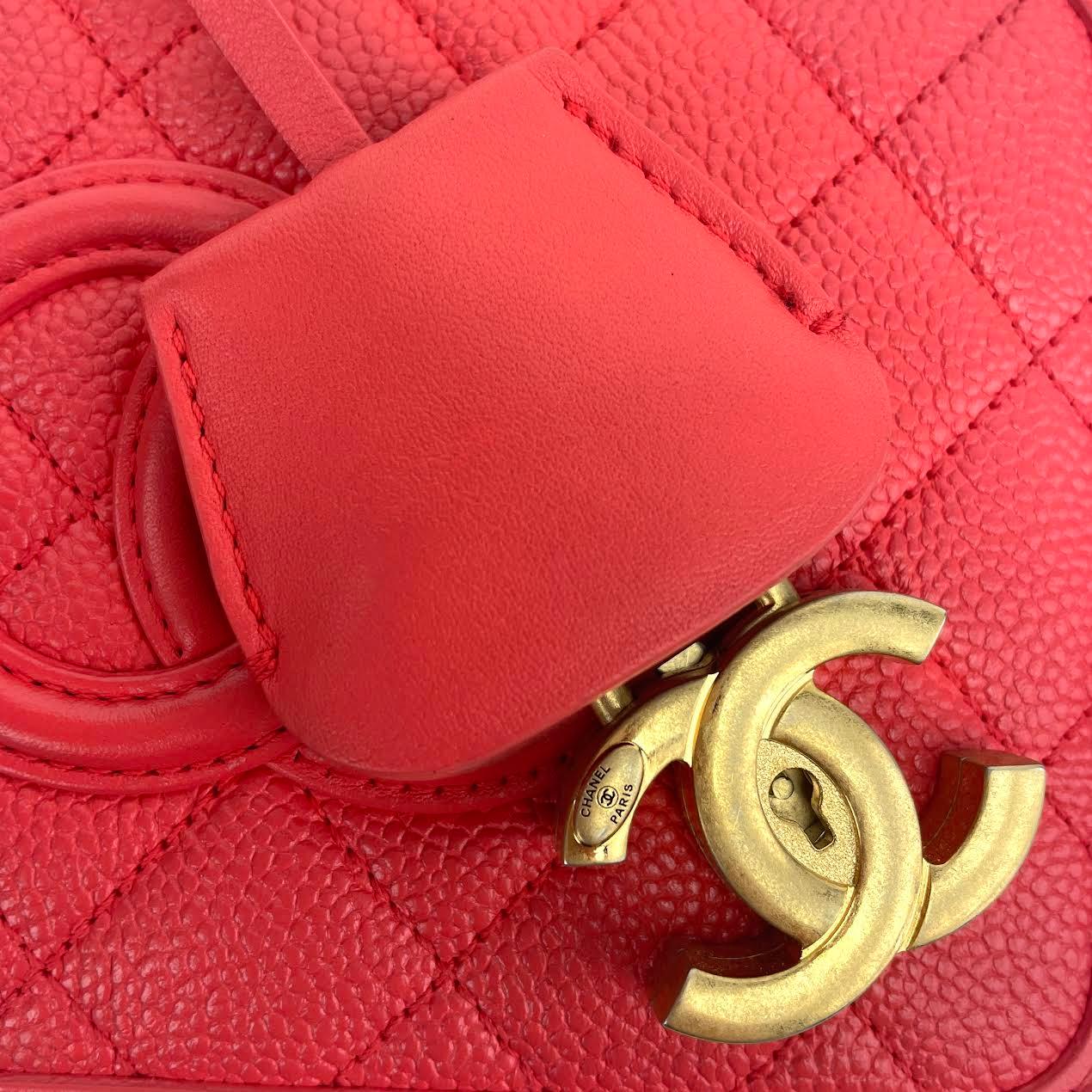 CHANEL Small Filigree Vanity Case Salmon Pink