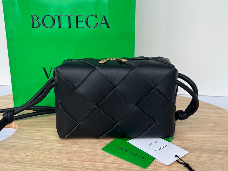 Bags Attire - Bottega Veneta Bags - 1466