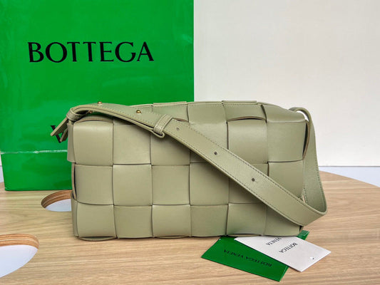 Bags Attire - Bottega Veneta Bags - 1206