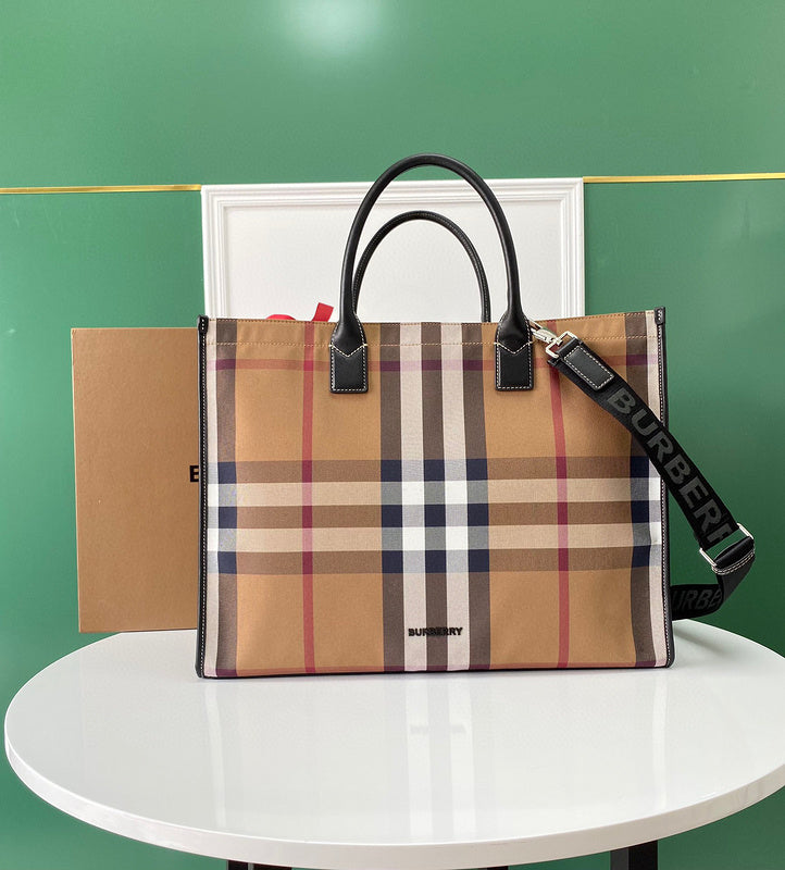 Bags Attire - Burberry Bags - 326