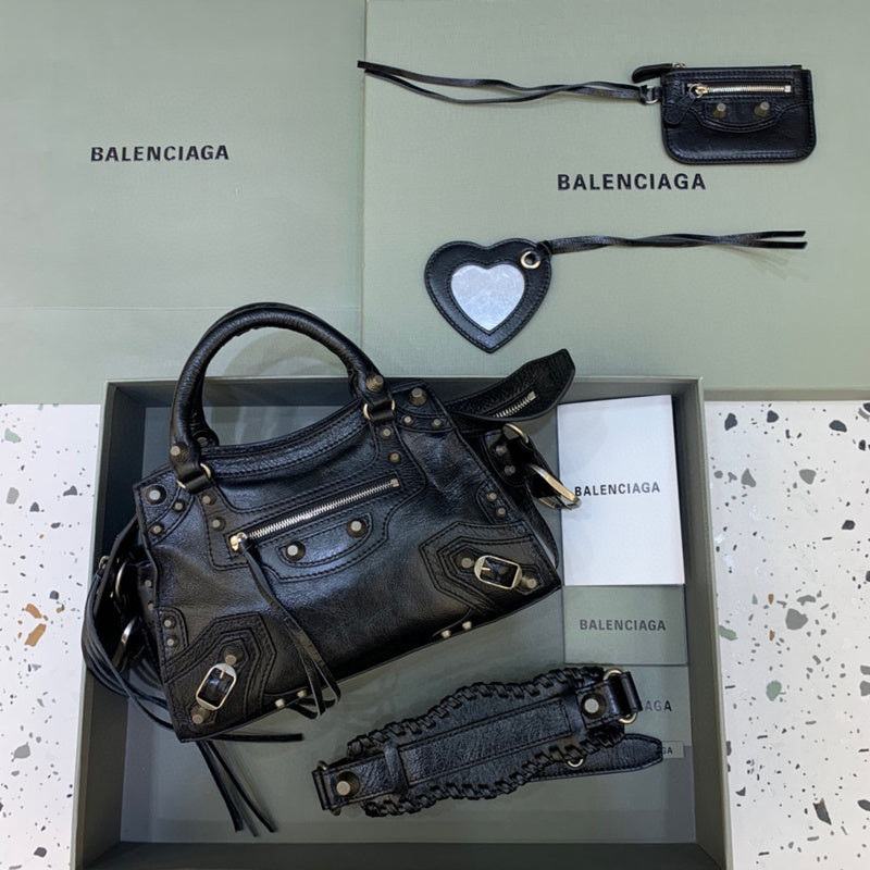 Bags Attire - Balenciaga Bags - 924