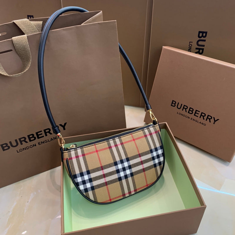 Bags Attire - Burberry Bags - 785