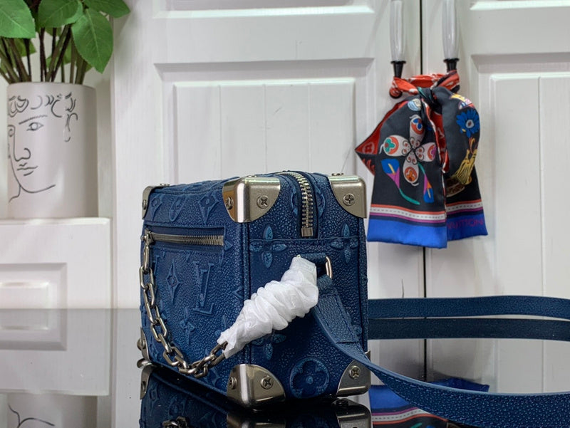 Bags Attire Louis Vuitton bags - 2460