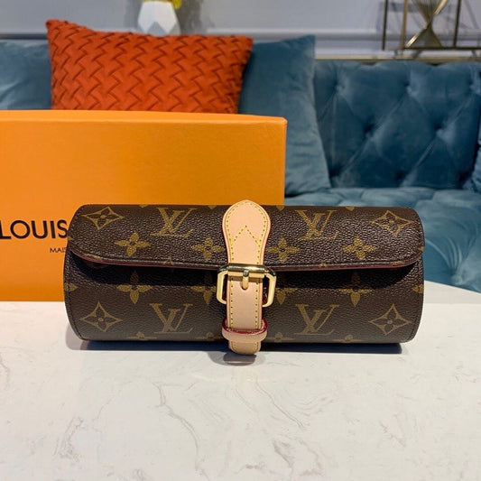 LV 3 Watch Case Monogram Canvas For Women, Travel Bags 7.9in/20cm LV M47530