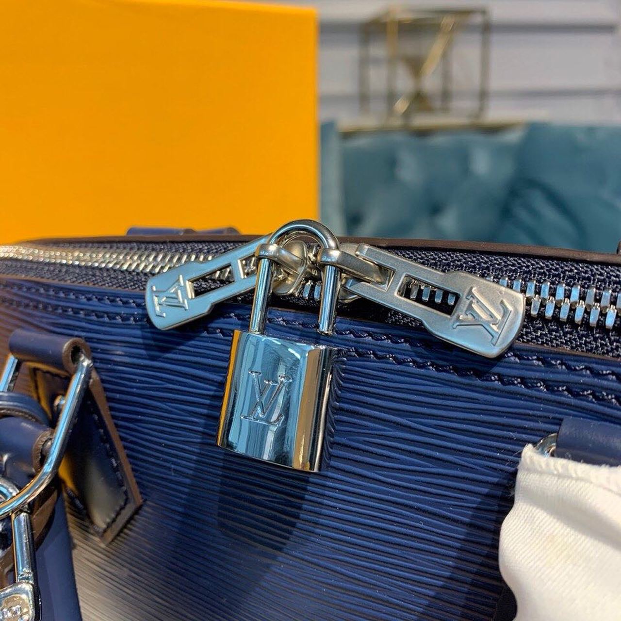 LV Alma PM Epi Navy Blue For Women, Womenâ€™s Handbags, Shoulder And Crossbody Bags 12.6in/32cm LV