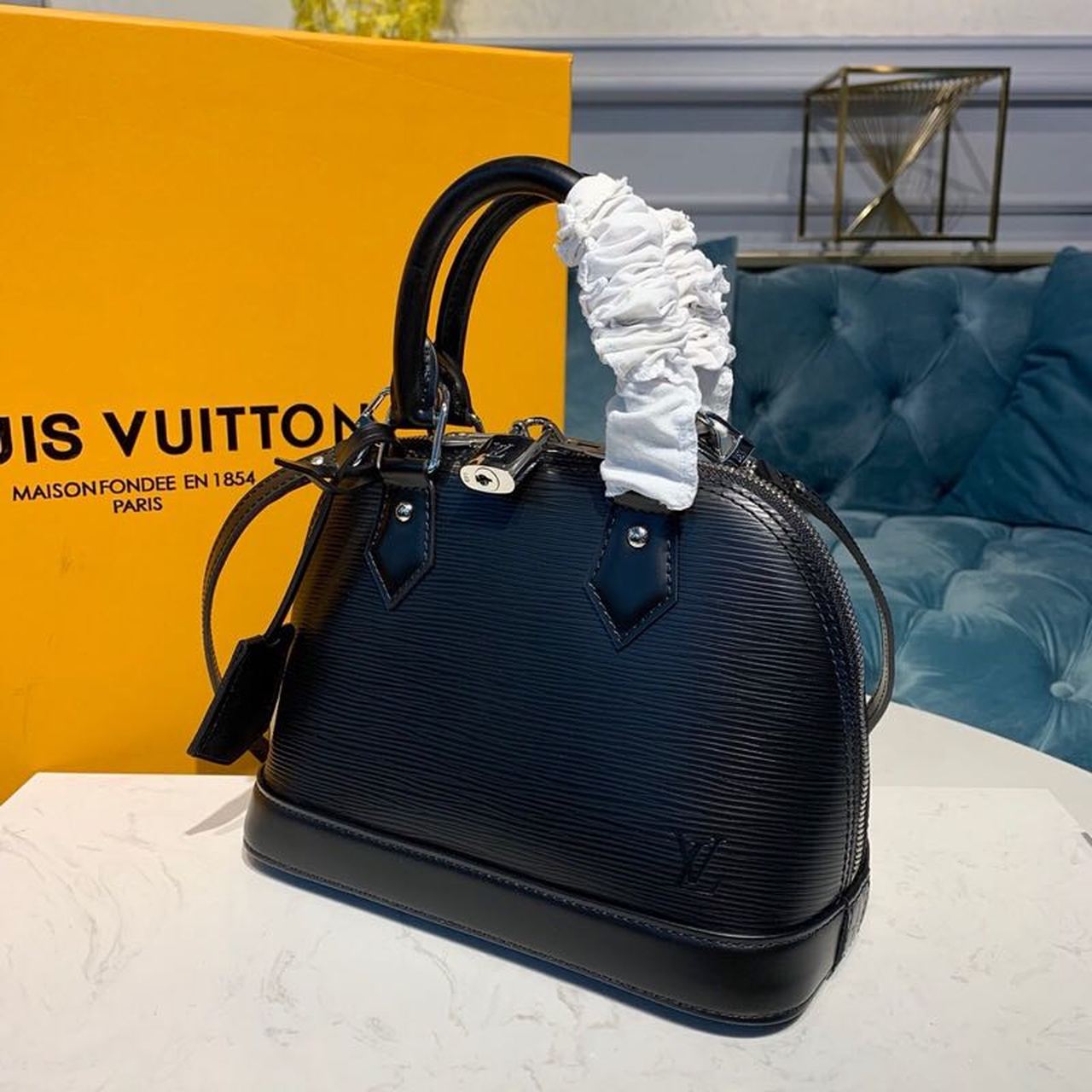 LV Alma BB Epi Black For Women, Shoulder And Crossbody Bags 9.2in/23.5cm LV M40862