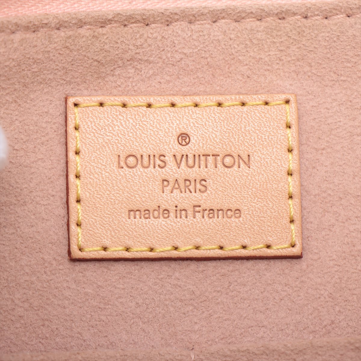 Louis Vuitton Monogram V Tote BB