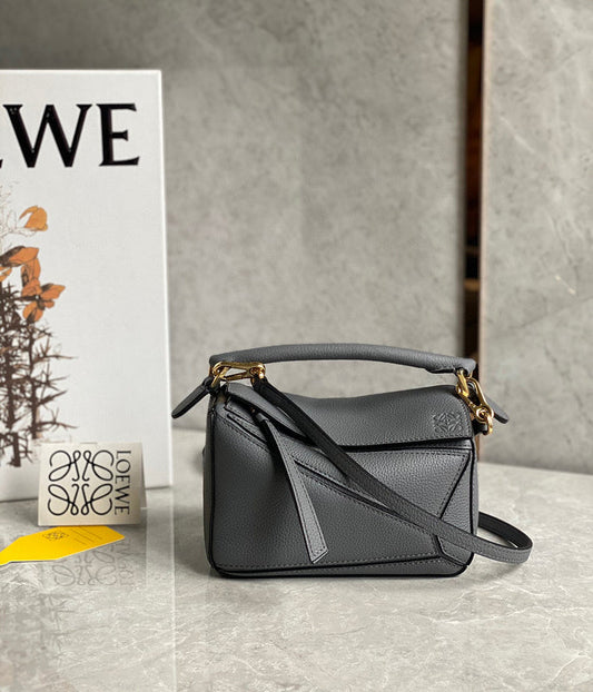 Bags Attire - Loewe Bags - 999