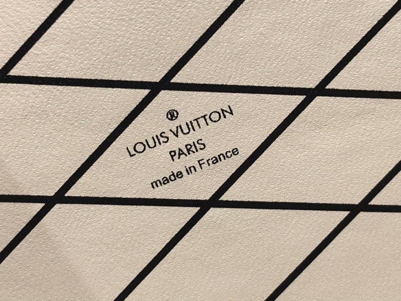Bags Attire Louis Vuitton bags - 2472