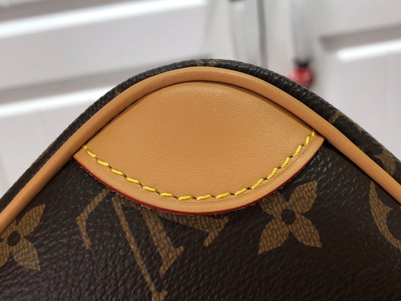 Bags Attire Louis Vuitton bags - 2465