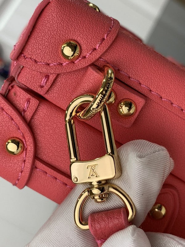 Bags Attire Louis Vuitton bags - 2472