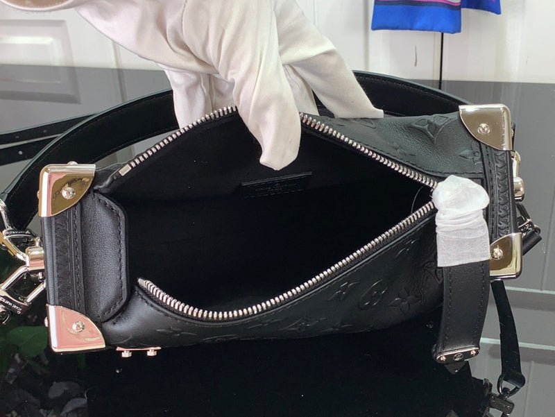 Bags Attire Louis Vuitton bags - 2470