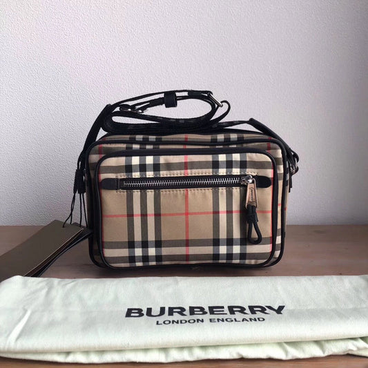 Bags Attire - Burberry Bags - 837