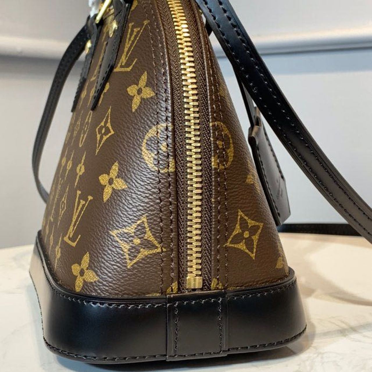 LV Alma BB Monogram Canvas For Women, Shoulder And Crossbody Bags 9.8in/24cm LV M53152