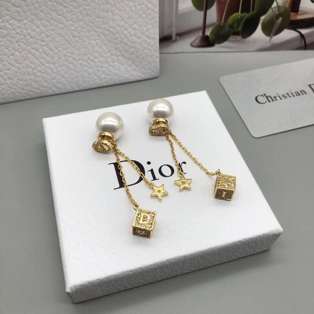 EN - Lux Earring Christian Dior 041