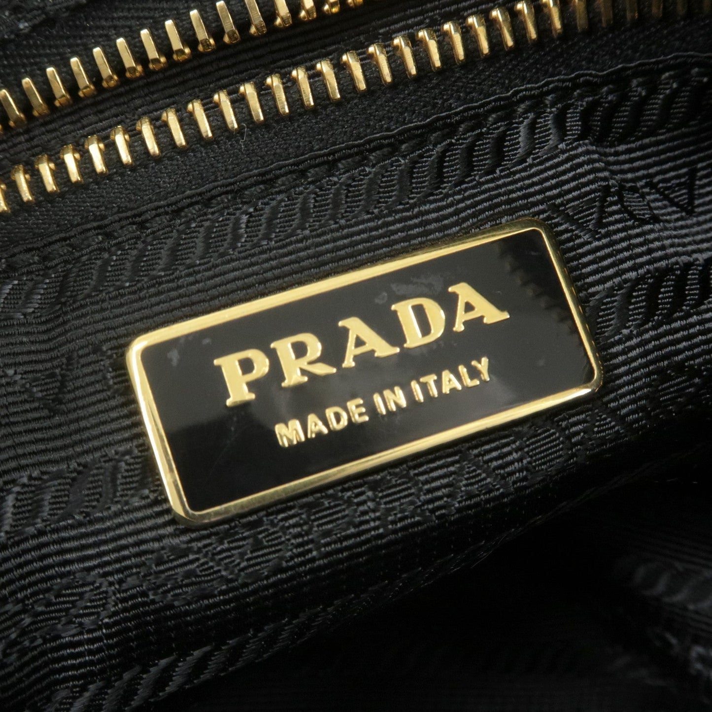 Prada Logo Nylon Enamel Shoulder Bag Hand Bag Black BR3774