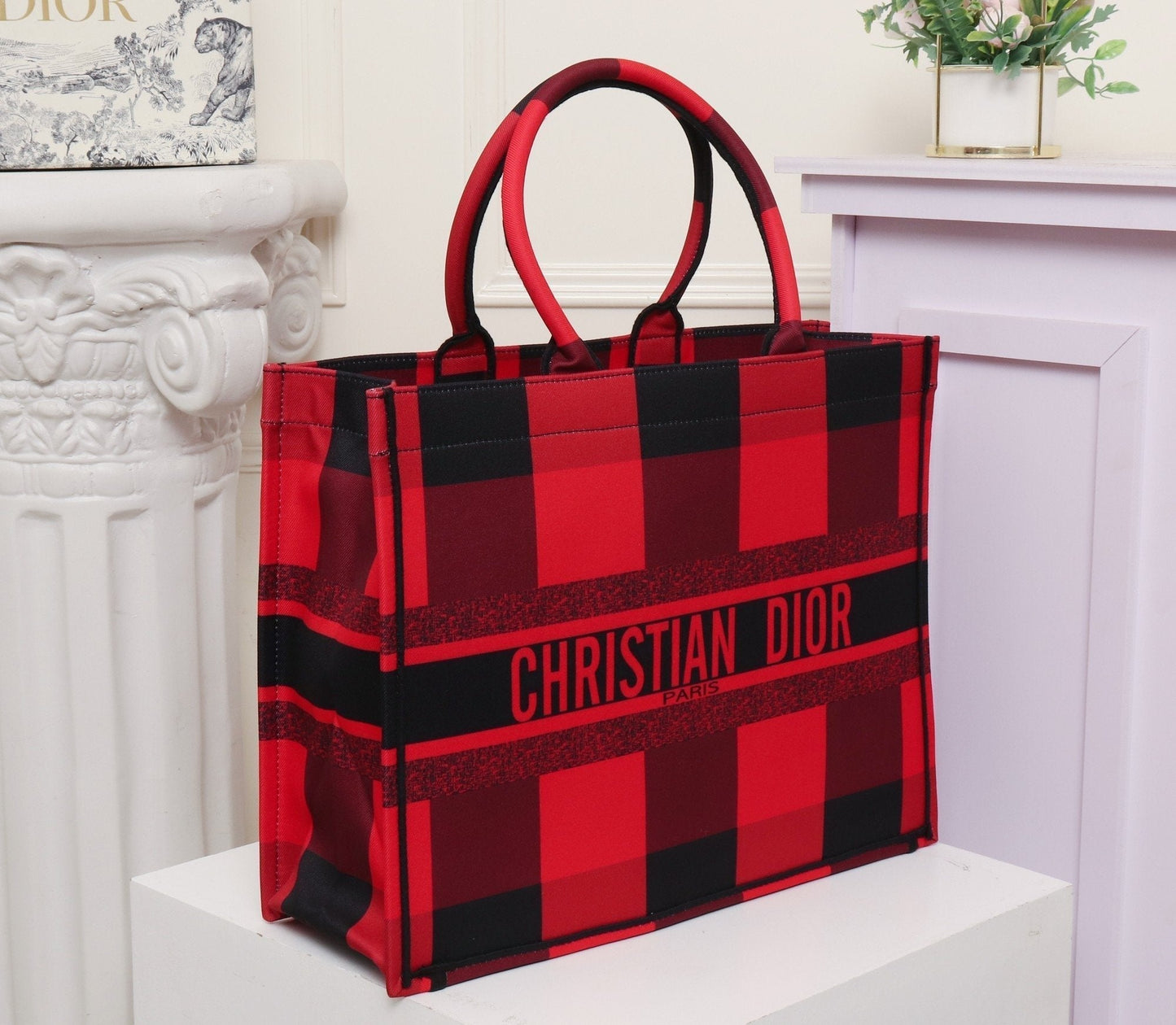 Luxury Handbags Christian Dior 180