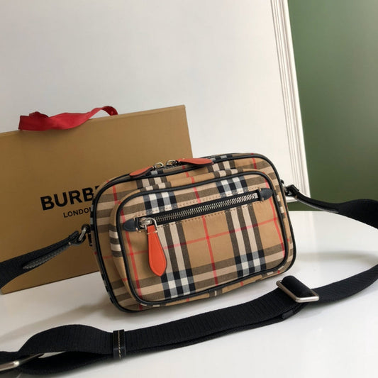 Bags Attire - Burberry Bags - 822