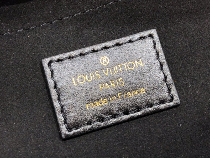 Bags Attire Louis Vuitton bags - 2468