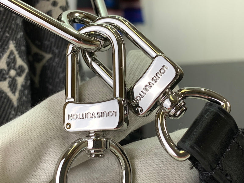 Bags Attire Louis Vuitton bags - 2487