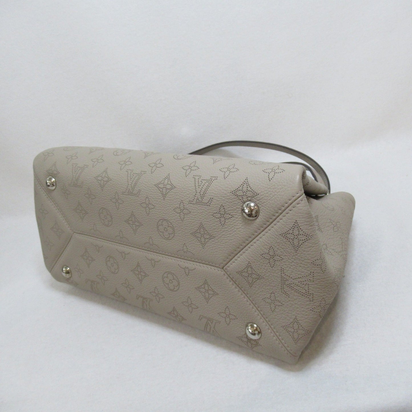 LOUIS VUITTON Setovurt tote bag Gray Galet Mahina leather M41791