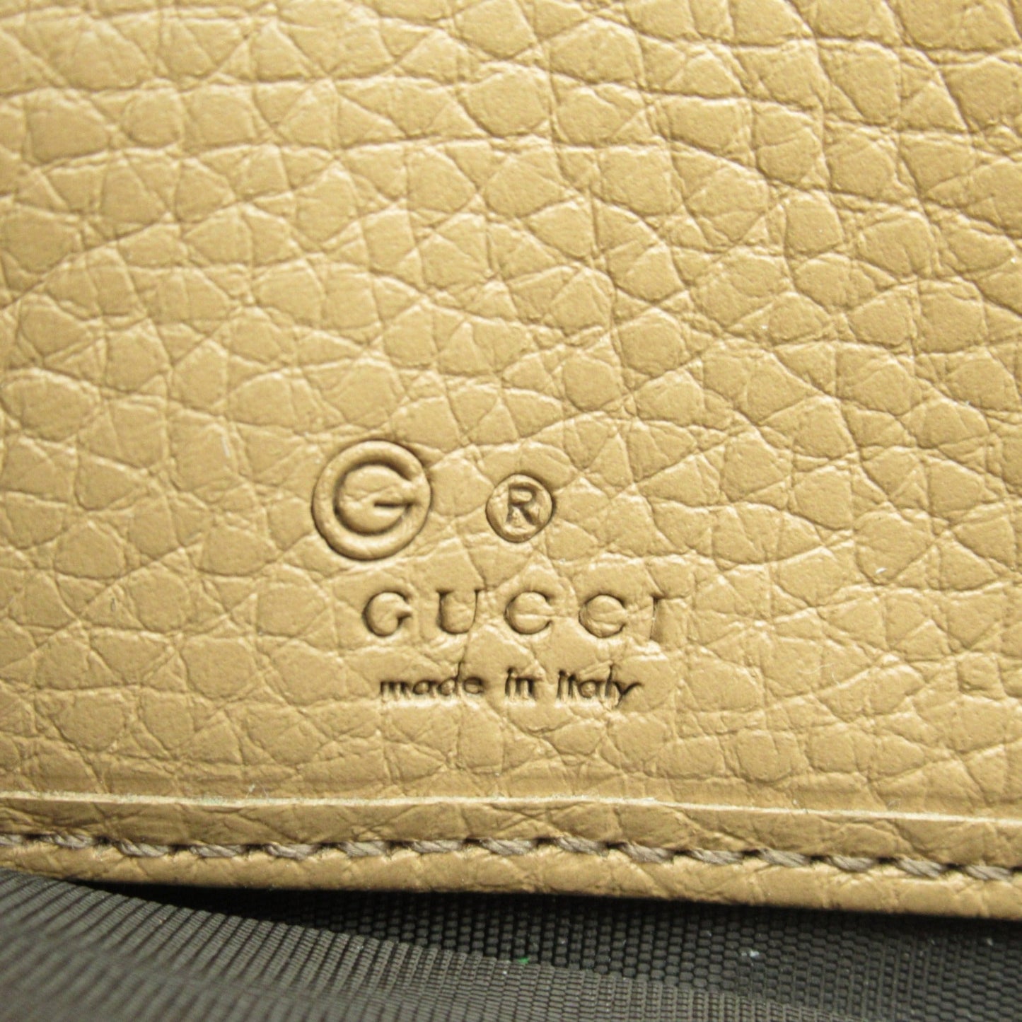 GUCCI Round long wallet Beige Calfskin [cowhide] 598187