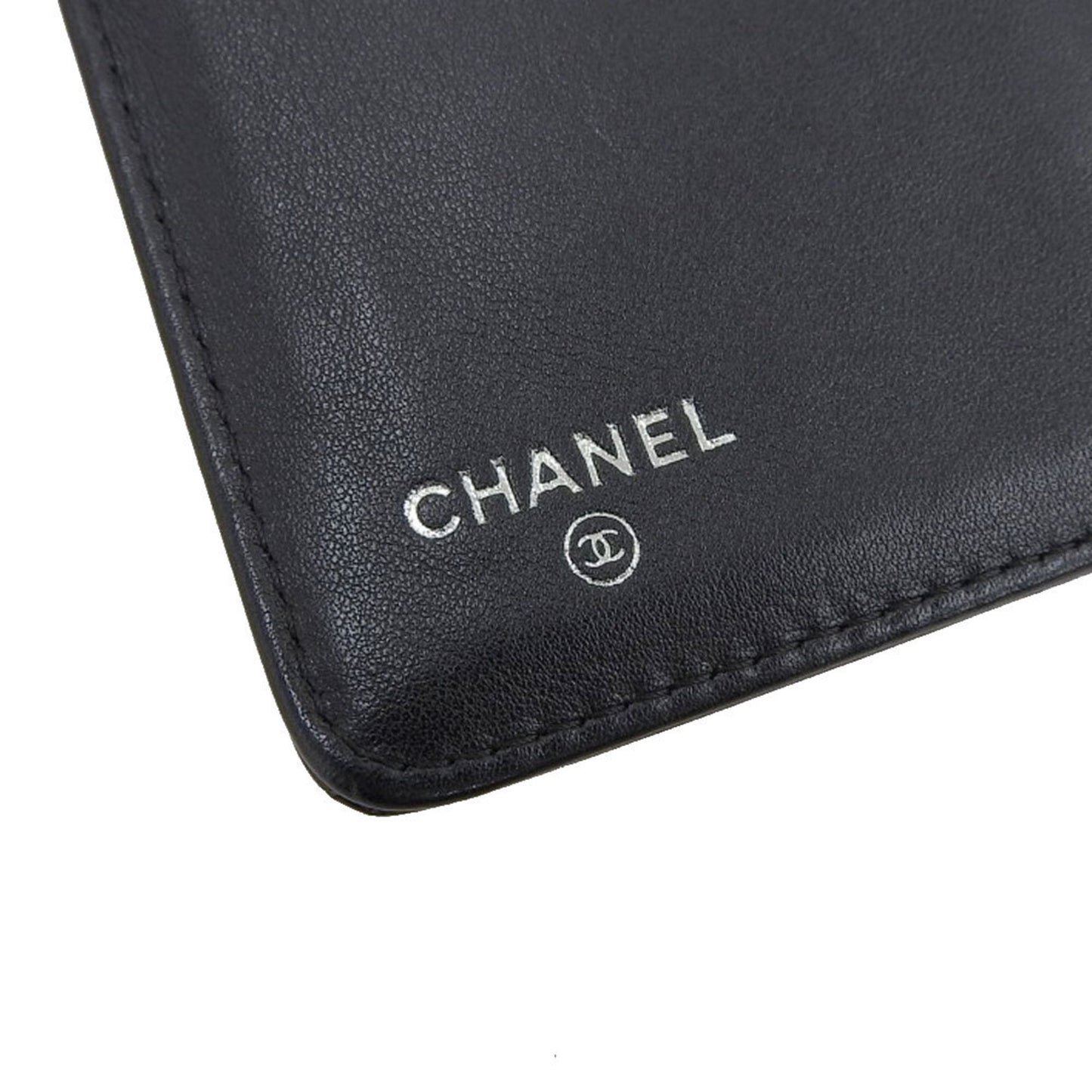 Chanel Cruise Line Coco Mark Camellia Makeup Palette Bifold Long Wallet Enamel Black 12th Series A46074