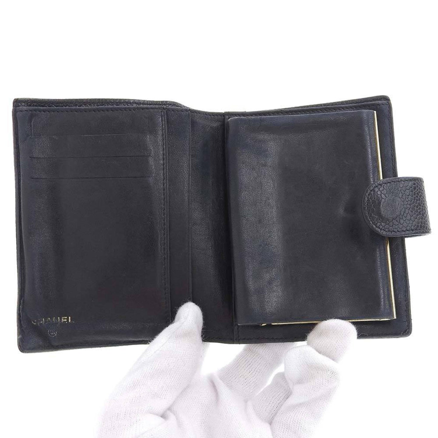 Chanel Folding wallet with clasp hook caviar skin black seal No. 4 boutique (1998.8.15 K.T) A13497