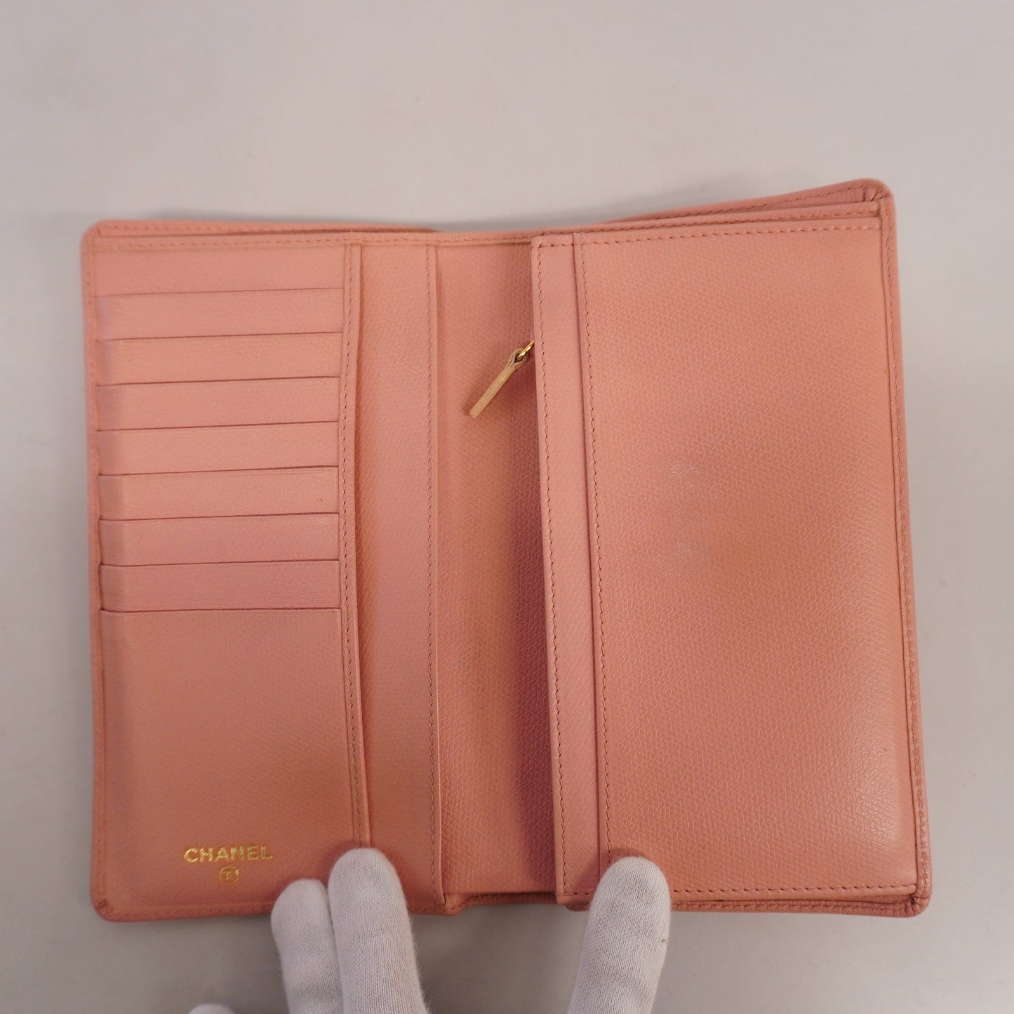 CHANEL  Coco Button Gold Hardware Women's Leather Long Wallet [bi-fold] Pink