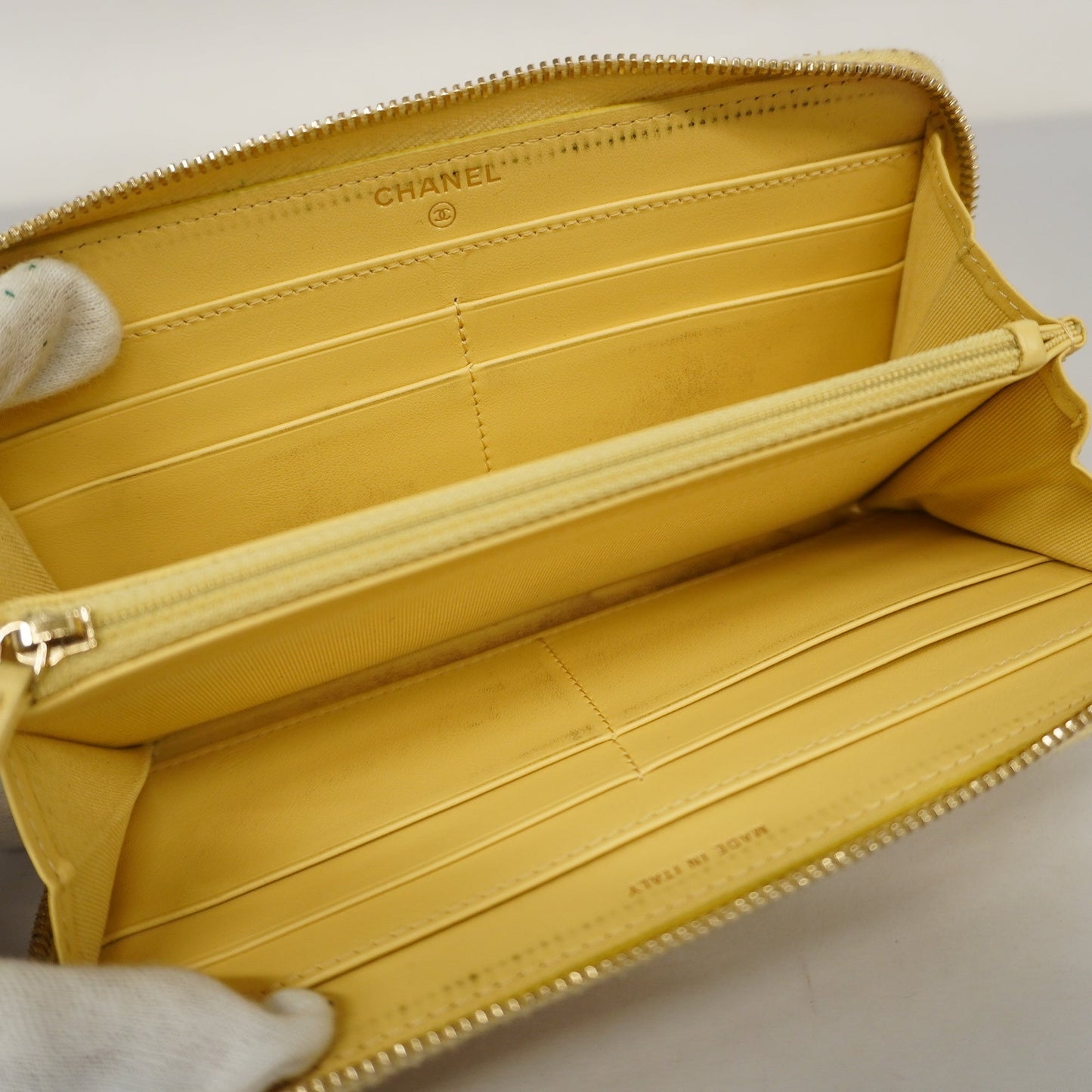 CHANEL  Camellia Bi-fold Long Wallet Gold Hardware Leather Yellow