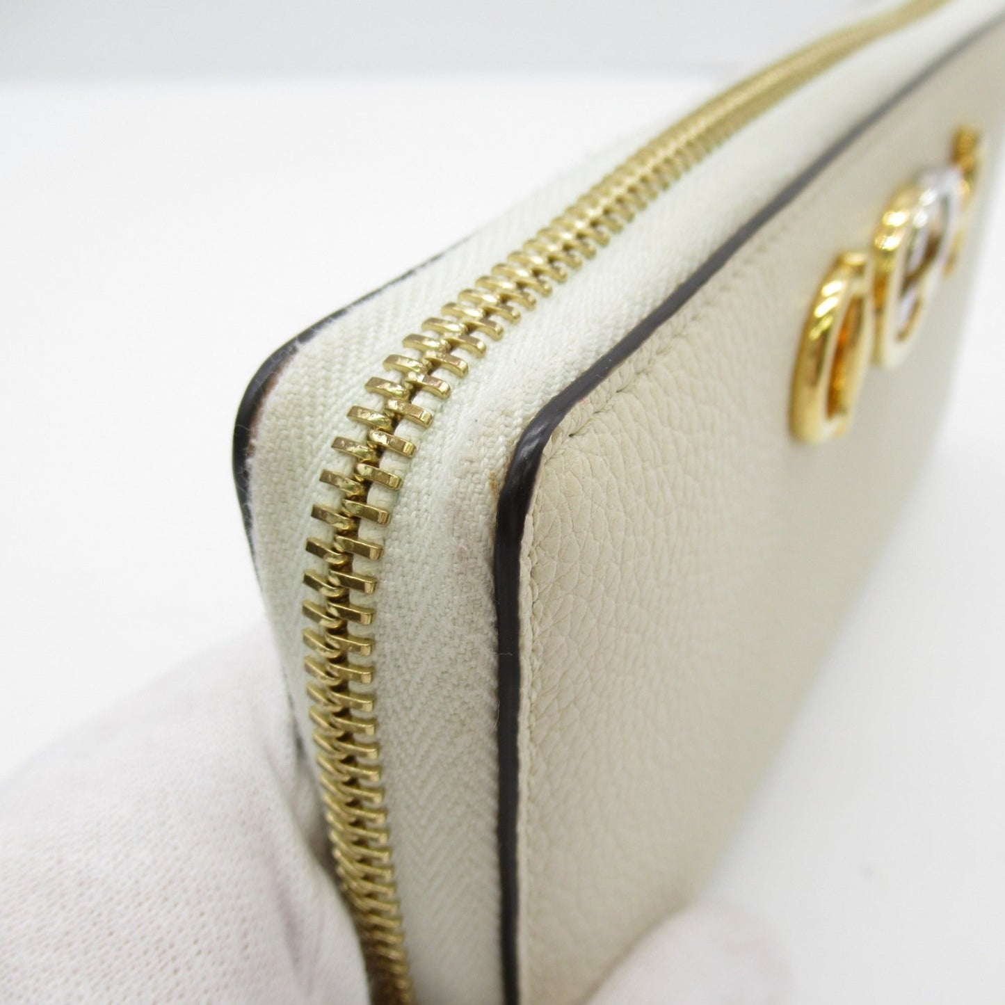 GUCCI Round long wallet Ivory leather 570661