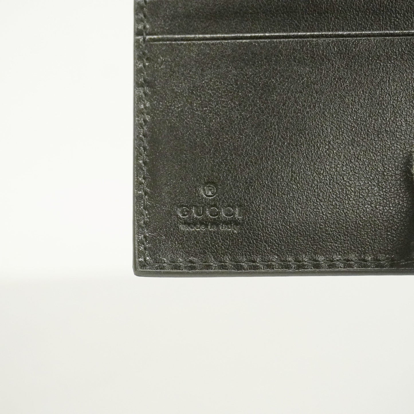 GUCCI  Wallet 598252 Silver Hardware Men,Women,Unisex Leather Wallet