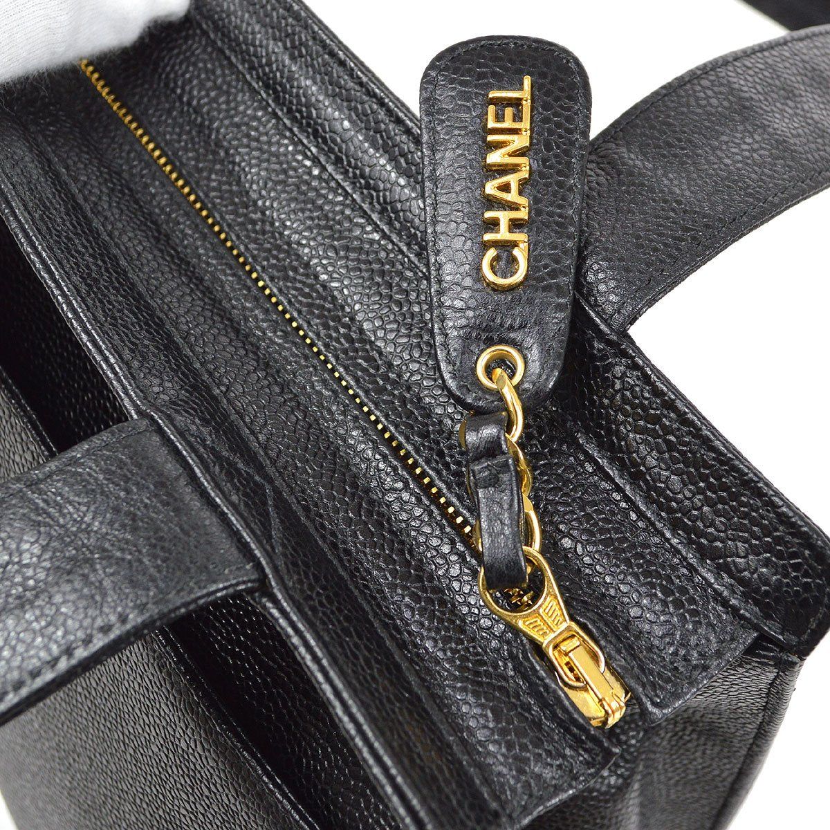 CHANEL 1996-1997 CC Shoulder Tote Bag Black Caviar Skin 83285