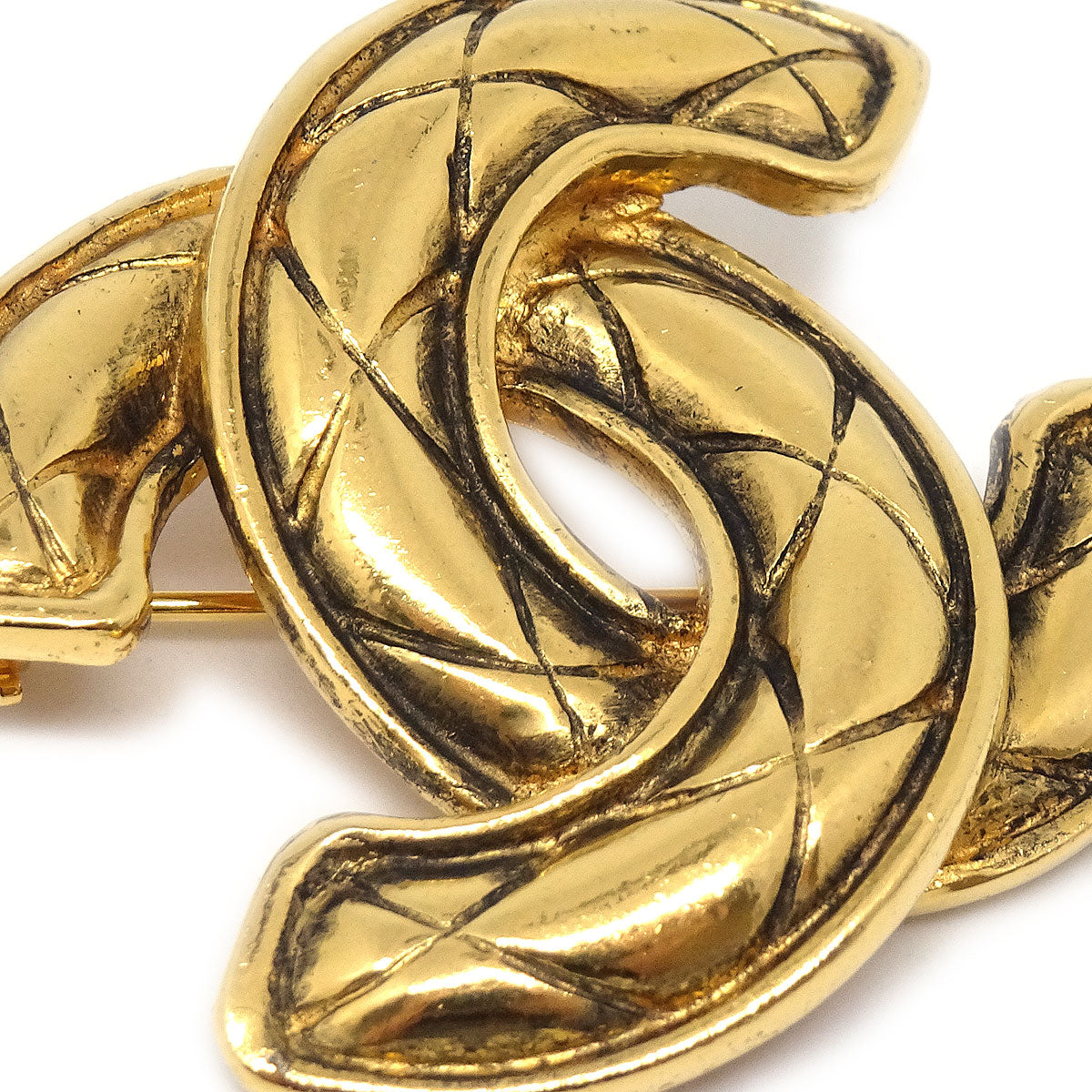 CHANEL Quilted CC Brooch Pin Gold 1153 63498