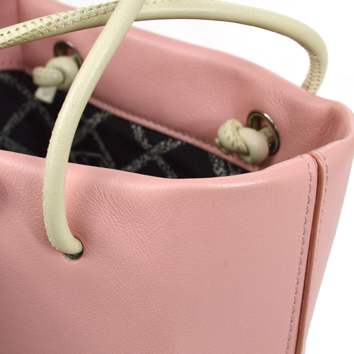 CHANEL 2009 Essential Tote Pink Lambskin 23352