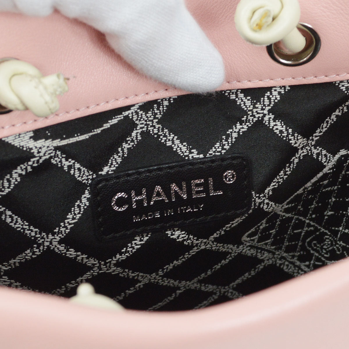 CHANEL 2009 Essential Tote Pink Lambskin 23352