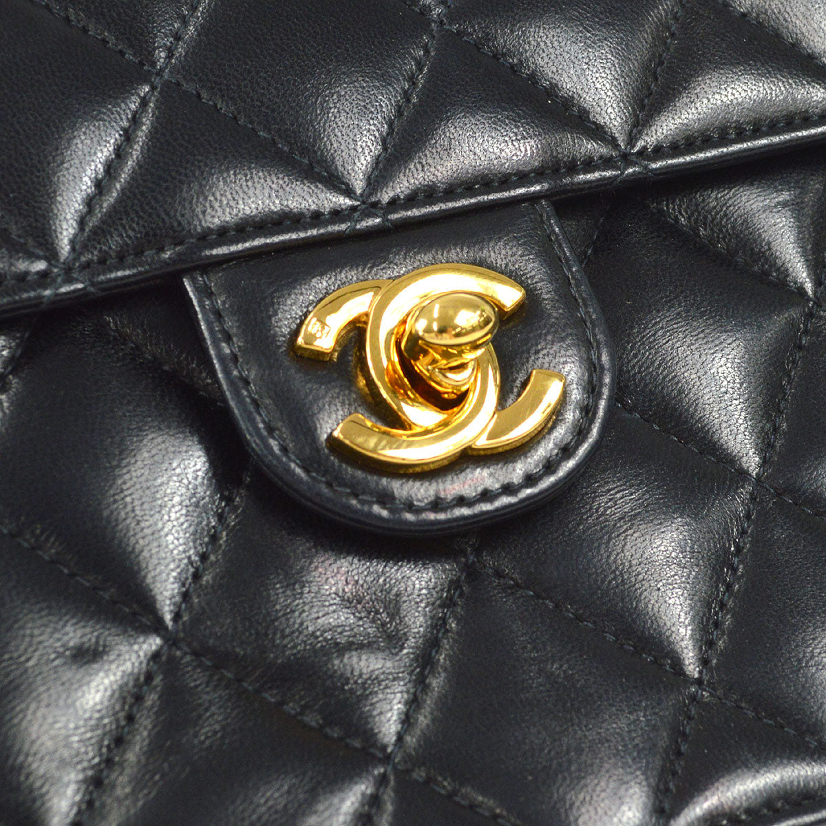 CHANEL Single Chain Shoulder Bag Black Lambskin 66337