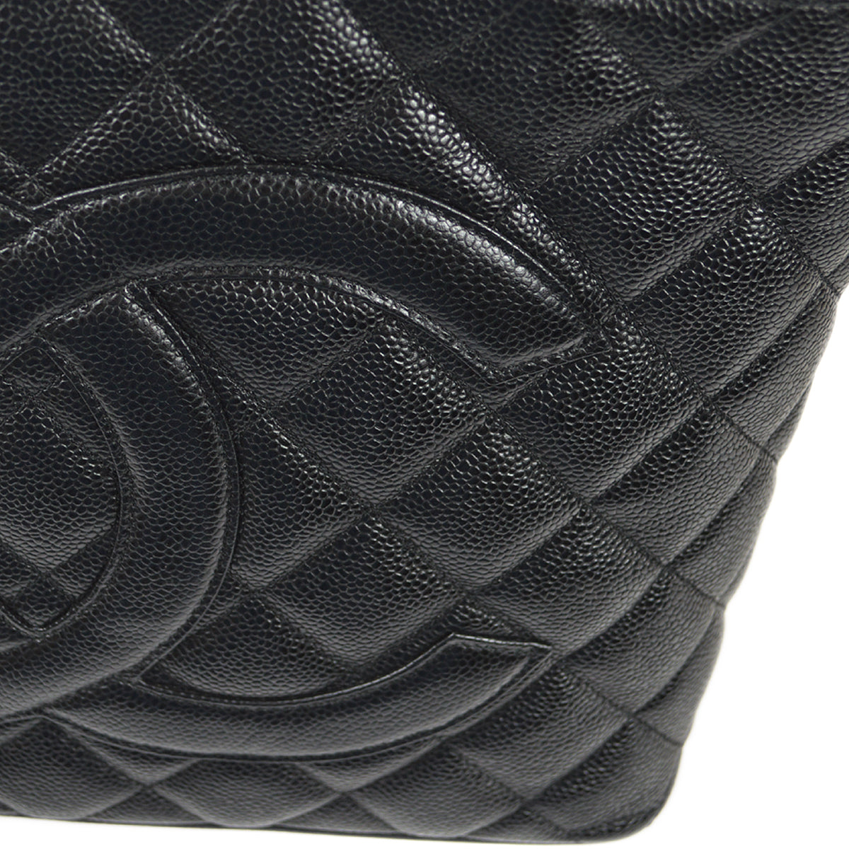 CHANEL 2005-2006 Medallion Tote SHW Black Caviar 67856