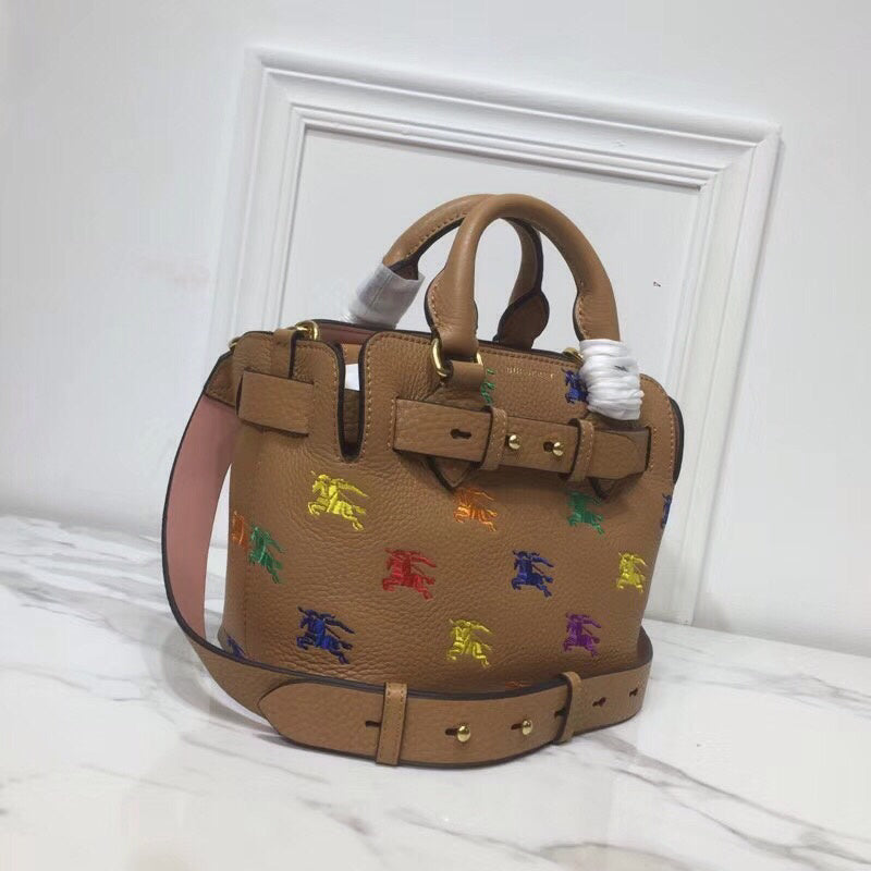 Burberry Bags - Bagsattire   722