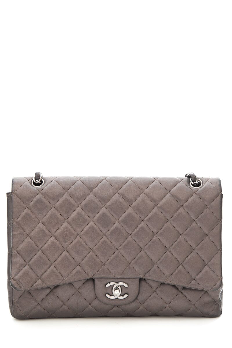 Chanel 2009-2010 Maxi Classic Flap Gunmetal Quilted Lambskin Handbag W Silver HW