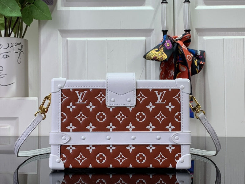 Bags Attire Louis Vuitton bags - 2466