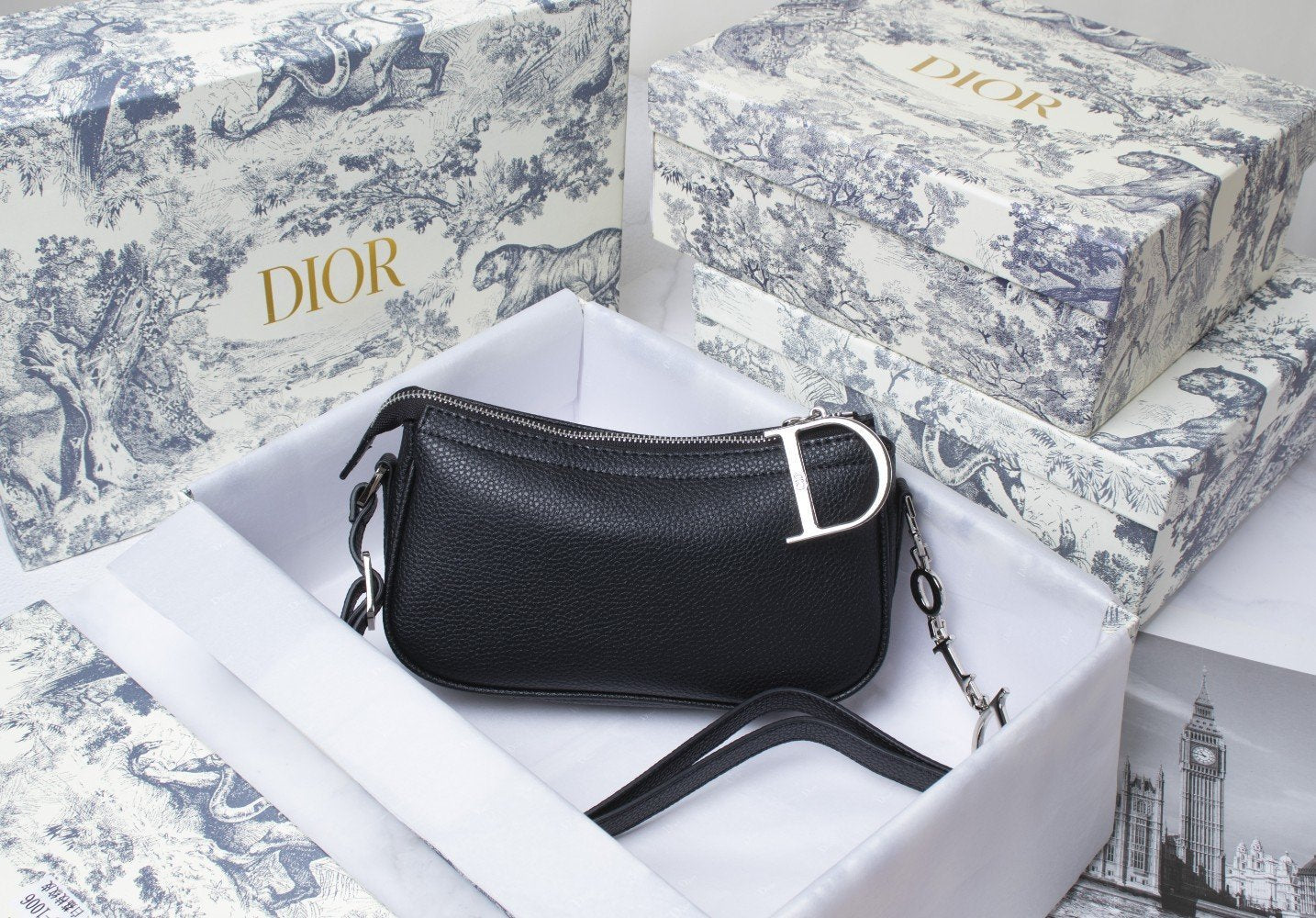 Luxury Handbags Christian Dior 109