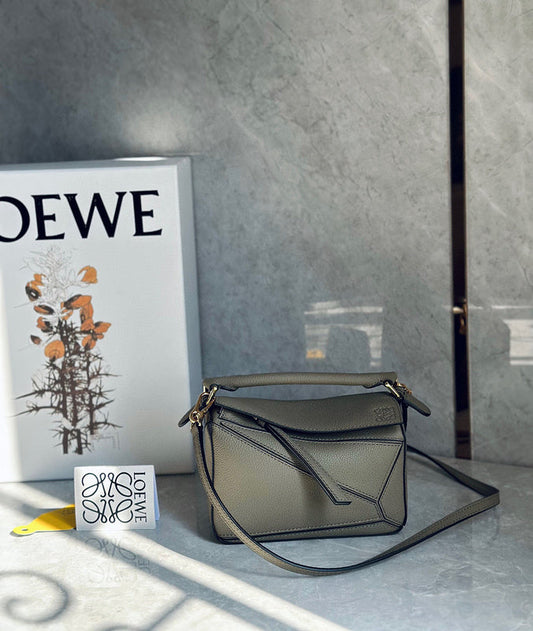 Bags Attire - Loewe Bags - 848