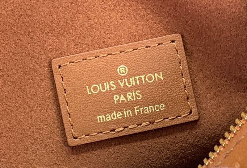 Bags Attire Louis Vuitton bags - 2470