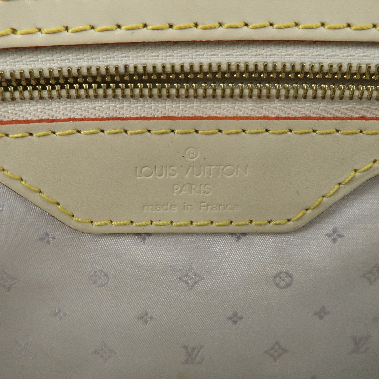 Louis Vuitton Suhali Lock It Hand Bag Tote Bag Blanc M91874