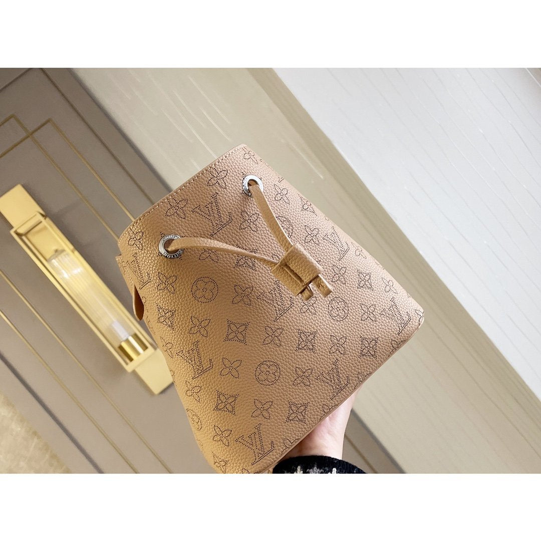 Designer Handbags Louis Vuitton 069