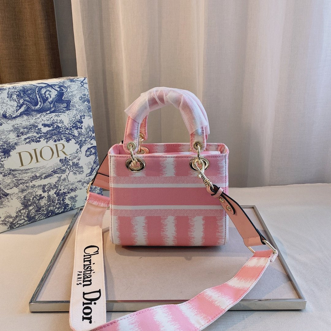 MO - Top Quality Bags Christian Dior 200