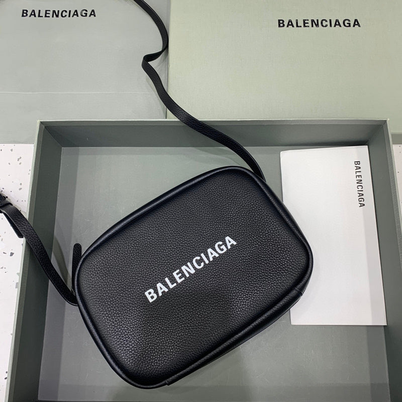 Bags Attire - Balenciaga Bags - 554