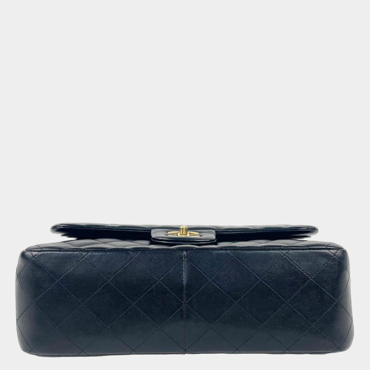 CHANEL Classic Jumbo Double Flap Lambskin w/Gold