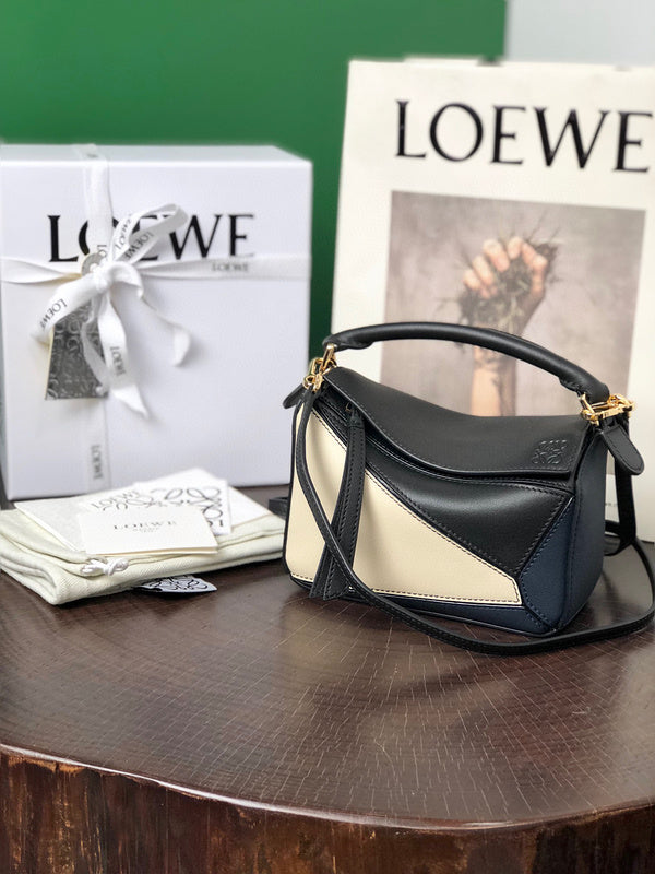 Bags Attire - Loewe Bags - 941